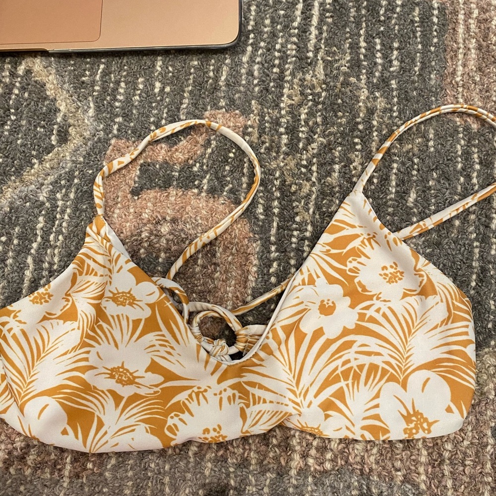 L space bikini top